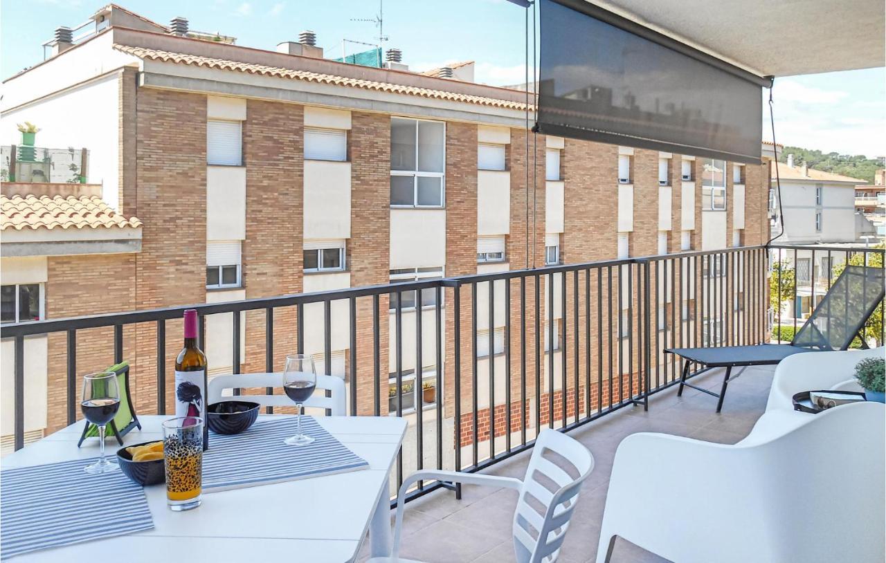 Stunning Apartment In Tossa De Mar With Kitchen Esterno foto